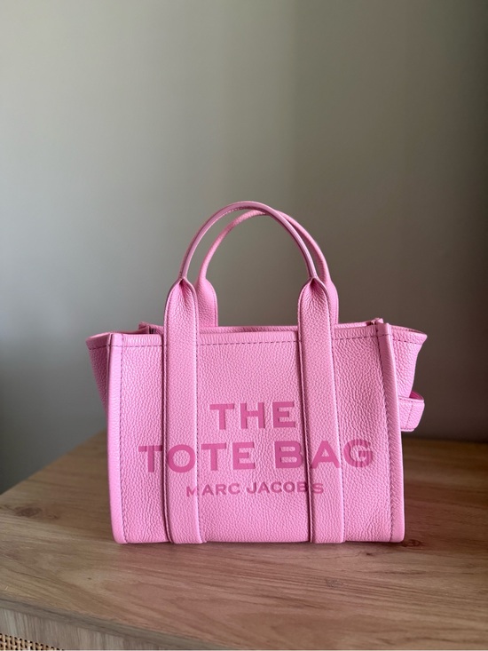 Marc Jacobs Handbags - Marc Jacobs The Small Tote Bag Leather - Candy Pink